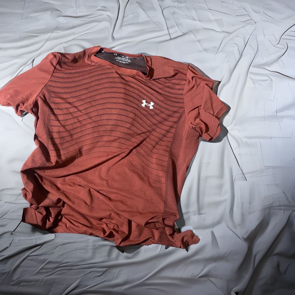 Under armour seamless tee